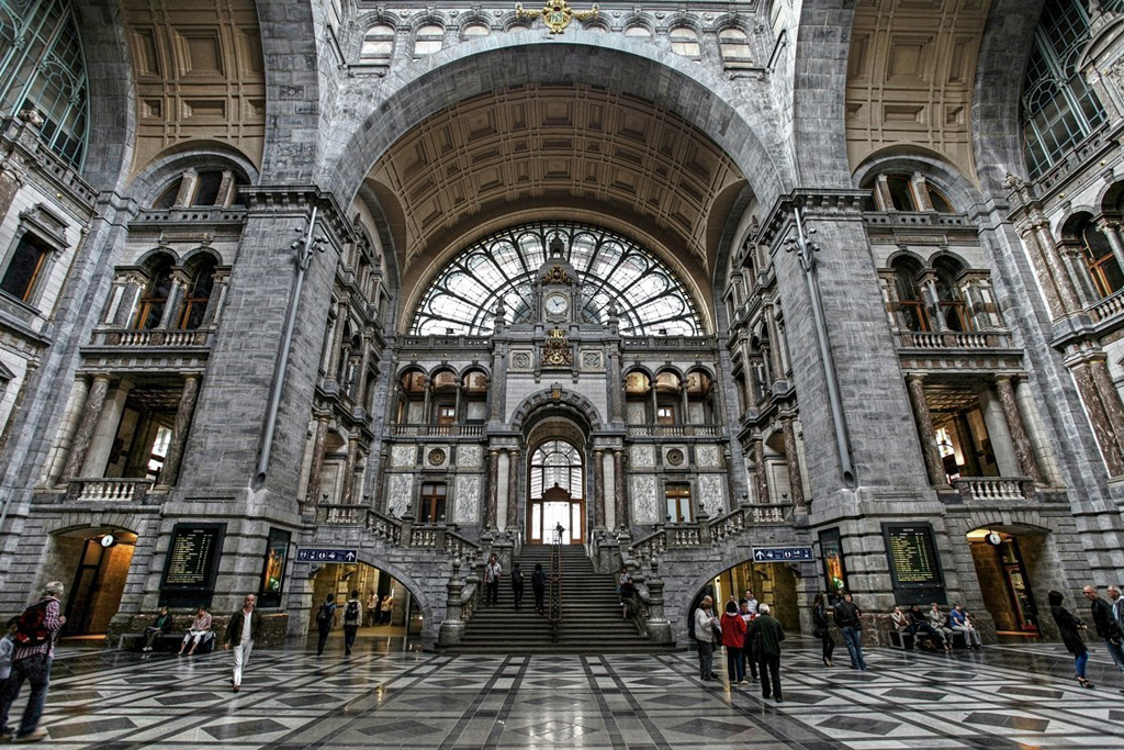 Belgian sights: Antwerp railway station