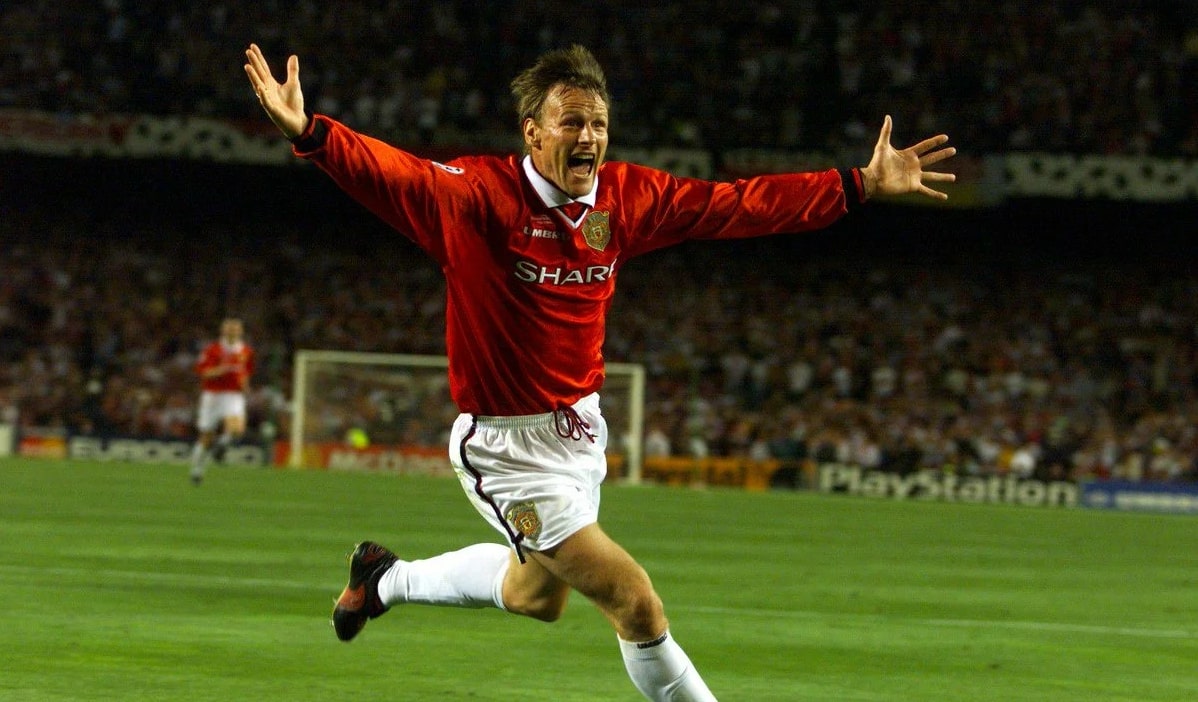 Poker and football in Teddy Sheringham's life