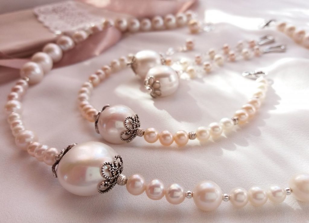 joyas de perlas imperfectas